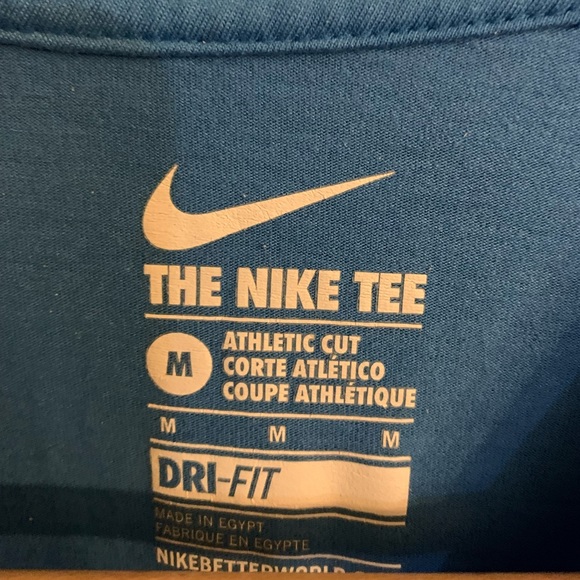 NIKE Athletic Cut T-Shirt - Picture 3 of 3